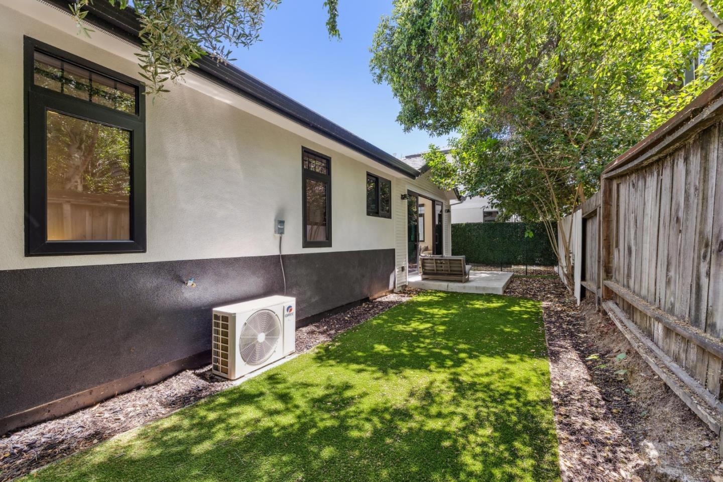 Detail Gallery Image 60 of 61 For 546 Oxford Ave, Palo Alto,  CA 94306 - 3 Beds | 2/1 Baths