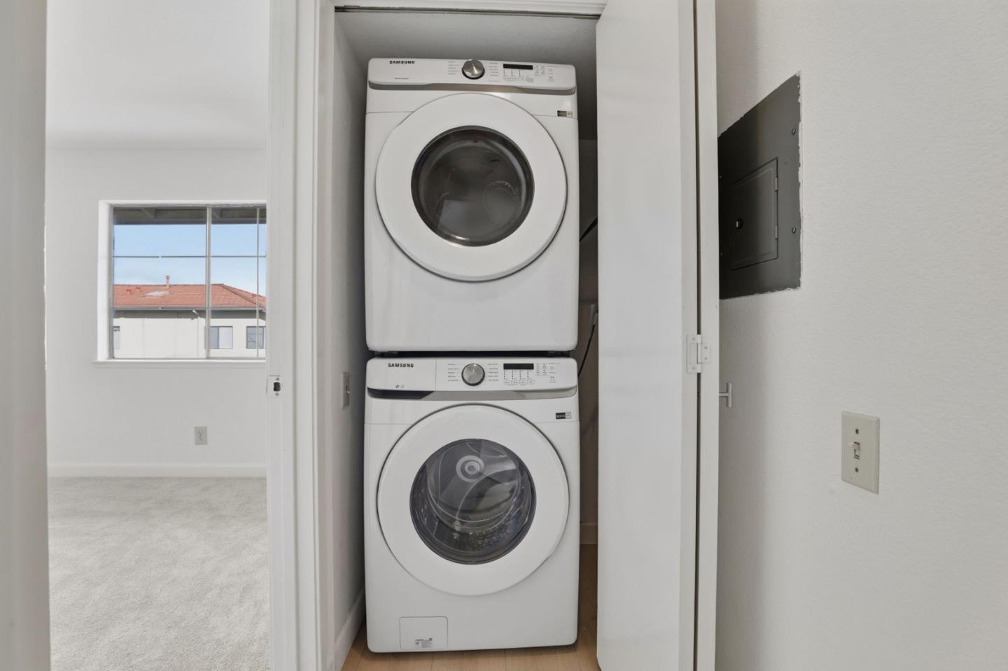 Detail Gallery Image 16 of 32 For 403 Kenbrook Cir, San Jose,  CA 95111 - 3 Beds | 2 Baths