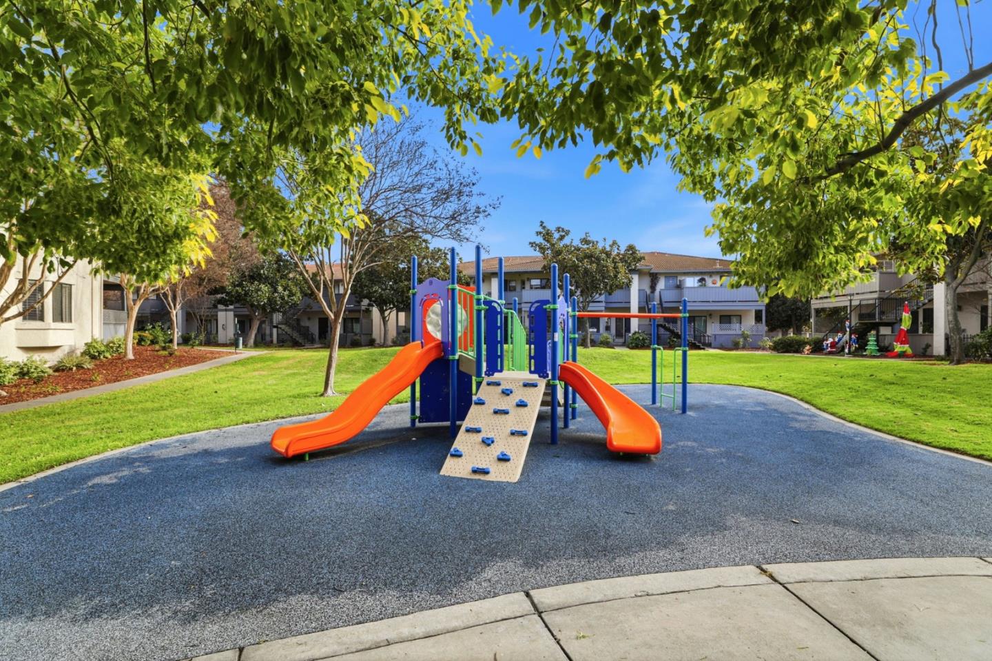 Detail Gallery Image 29 of 32 For 403 Kenbrook Cir, San Jose,  CA 95111 - 3 Beds | 2 Baths