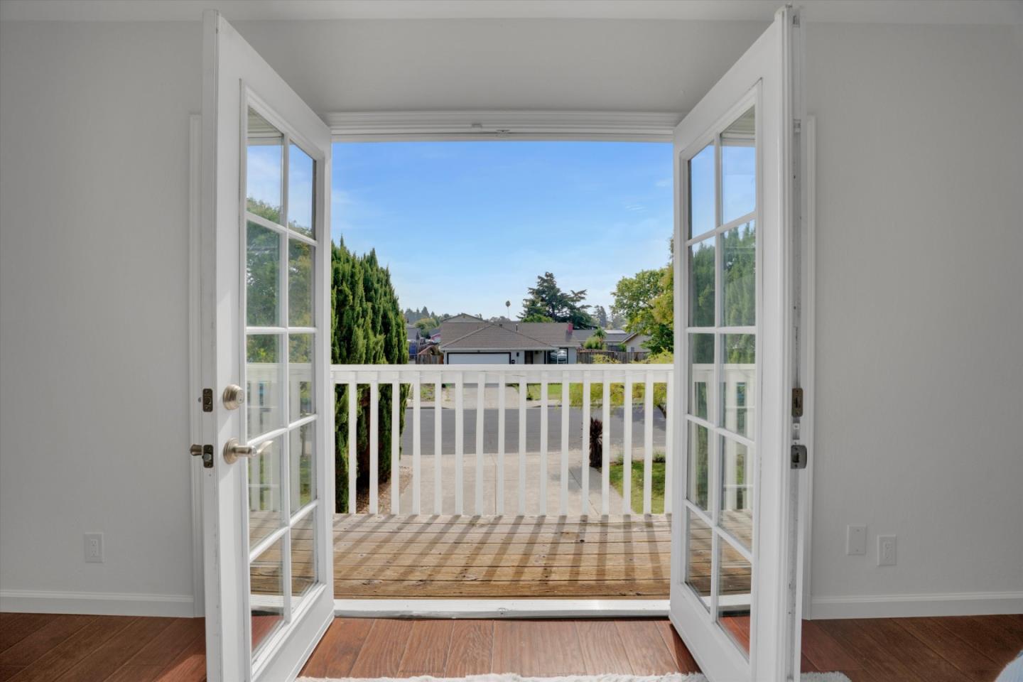 Detail Gallery Image 15 of 41 For 3305 San Carlos Way, Union City,  CA 94587 - 5 Beds | 2/1 Baths