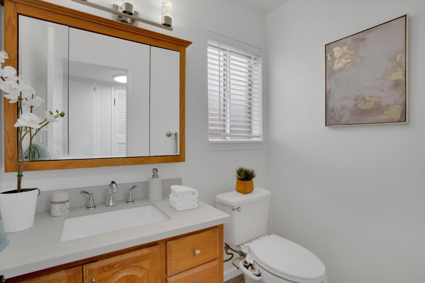 Detail Gallery Image 26 of 41 For 3305 San Carlos Way, Union City,  CA 94587 - 5 Beds | 2/1 Baths