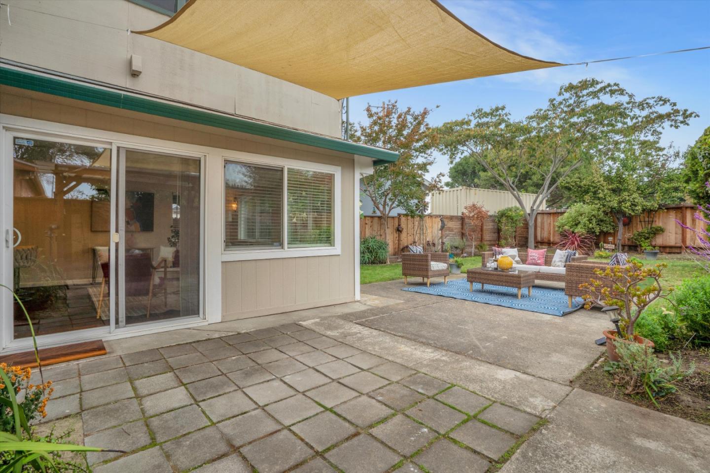 Detail Gallery Image 27 of 41 For 3305 San Carlos Way, Union City,  CA 94587 - 5 Beds | 2/1 Baths