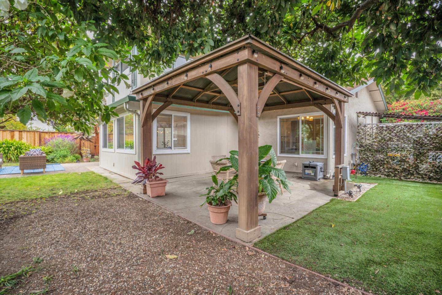 Detail Gallery Image 31 of 41 For 3305 San Carlos Way, Union City,  CA 94587 - 5 Beds | 2/1 Baths