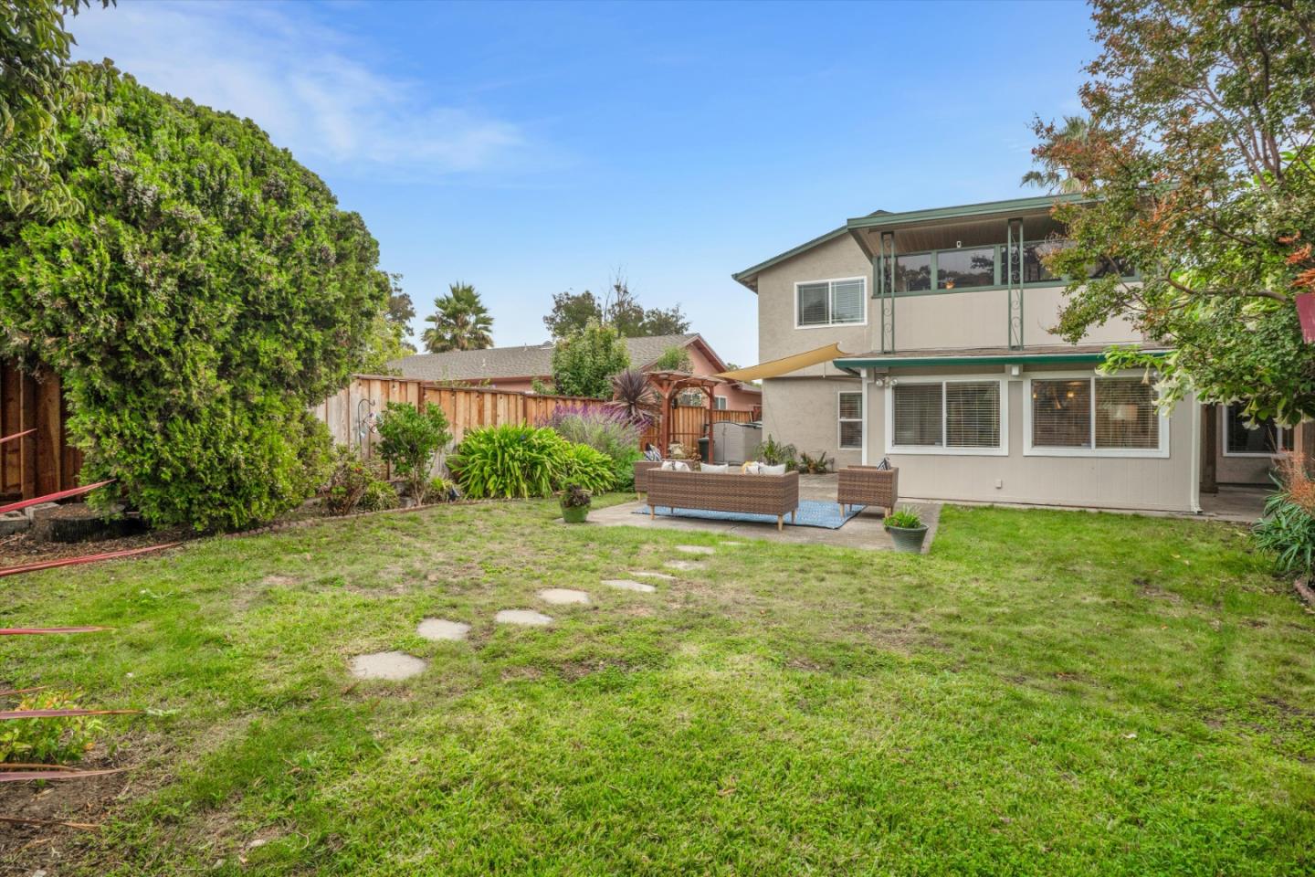 Detail Gallery Image 33 of 41 For 3305 San Carlos Way, Union City,  CA 94587 - 5 Beds | 2/1 Baths