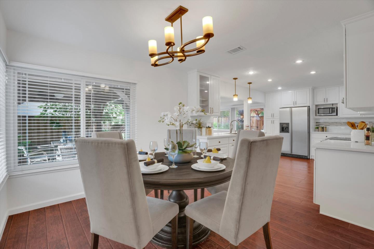 Detail Gallery Image 9 of 41 For 3305 San Carlos Way, Union City,  CA 94587 - 5 Beds | 2/1 Baths