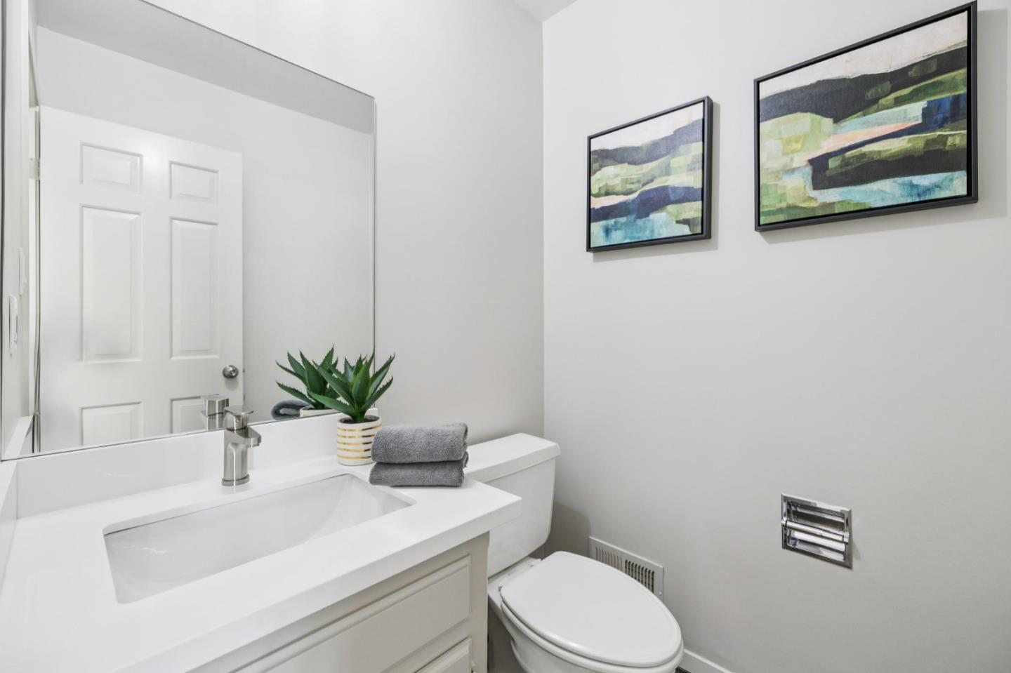 Detail Gallery Image 31 of 59 For 705 Melissa Ct, San Mateo,  CA 94402 - 4 Beds | 2/1 Baths