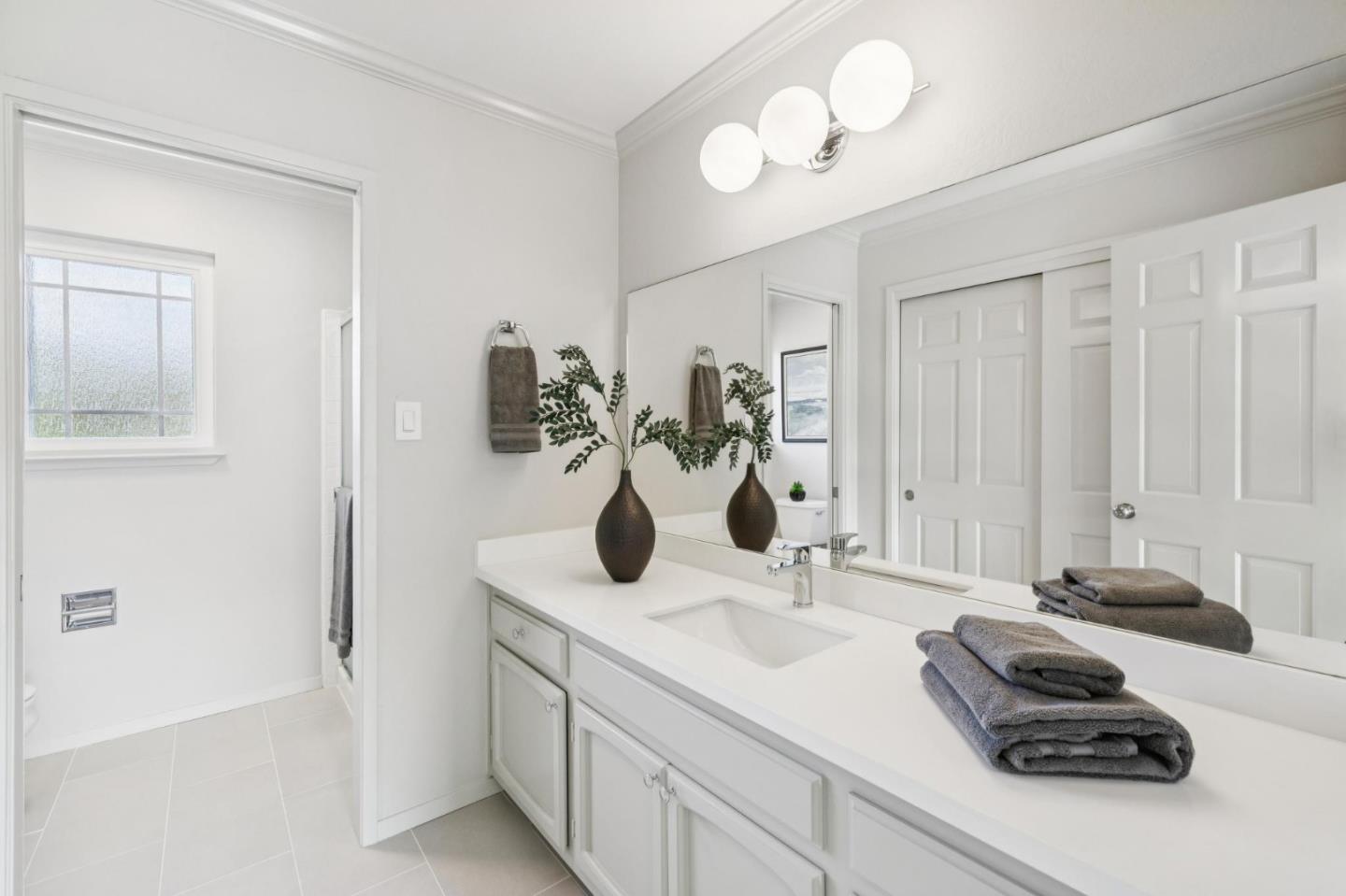 Detail Gallery Image 37 of 59 For 705 Melissa Ct, San Mateo,  CA 94402 - 4 Beds | 2/1 Baths