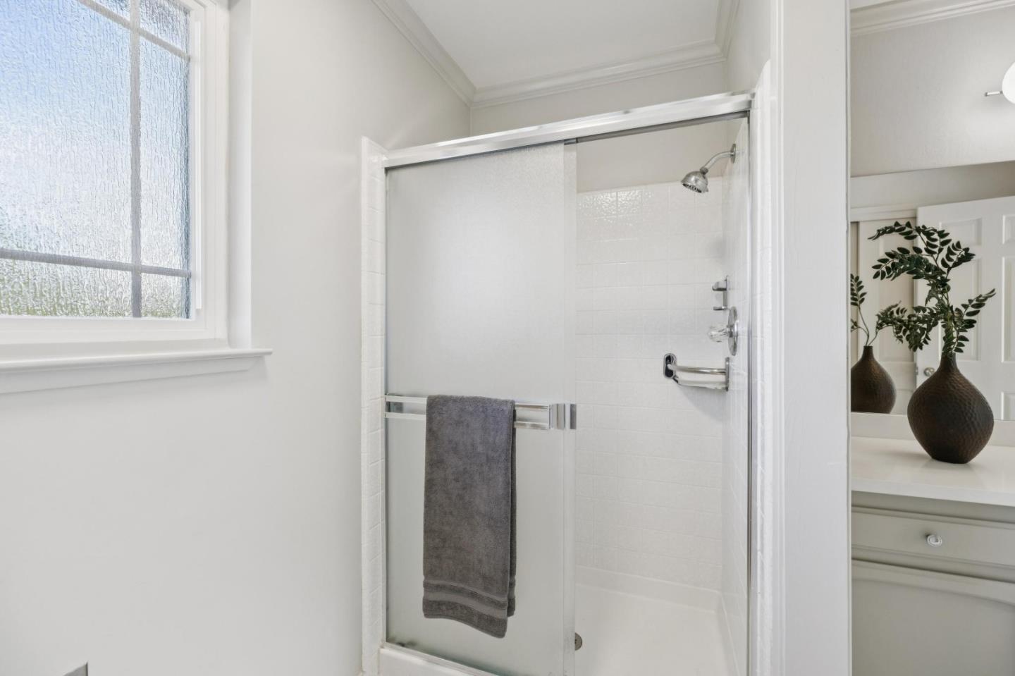 Detail Gallery Image 38 of 59 For 705 Melissa Ct, San Mateo,  CA 94402 - 4 Beds | 2/1 Baths