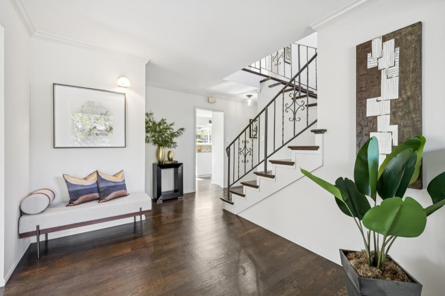 Detail Gallery Image 6 of 59 For 705 Melissa Ct, San Mateo,  CA 94402 - 4 Beds | 2/1 Baths