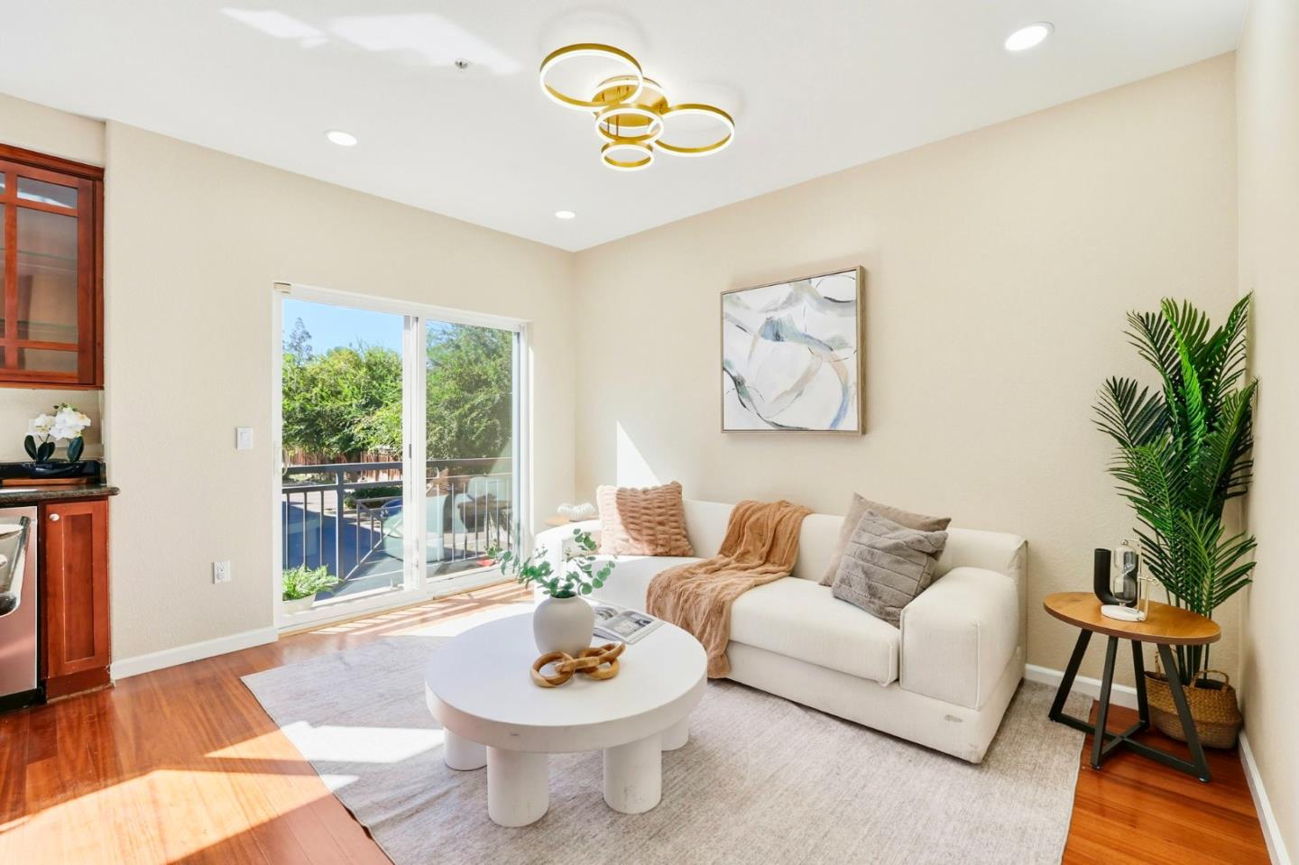 Detail Gallery Image 11 of 31 For 89 Esfahan Dr, San Jose,  CA 95111 - 3 Beds | 2/1 Baths