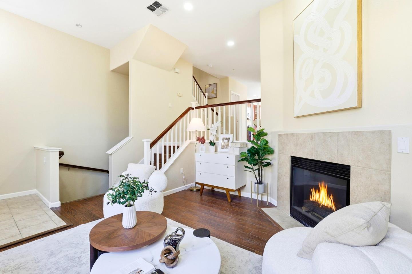 Detail Gallery Image 2 of 31 For 89 Esfahan Dr, San Jose,  CA 95111 - 3 Beds | 2/1 Baths