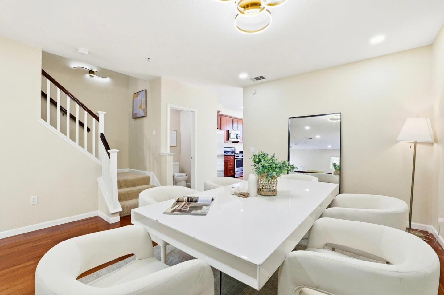 Detail Gallery Image 7 of 31 For 89 Esfahan Dr, San Jose,  CA 95111 - 3 Beds | 2/1 Baths