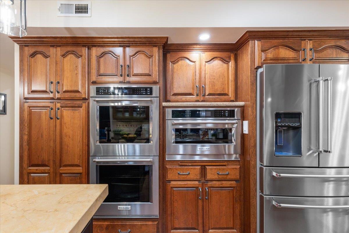 Detail Gallery Image 15 of 48 For 434 Devon Ct, San Ramon,  CA 94583 - 4 Beds | 2/1 Baths