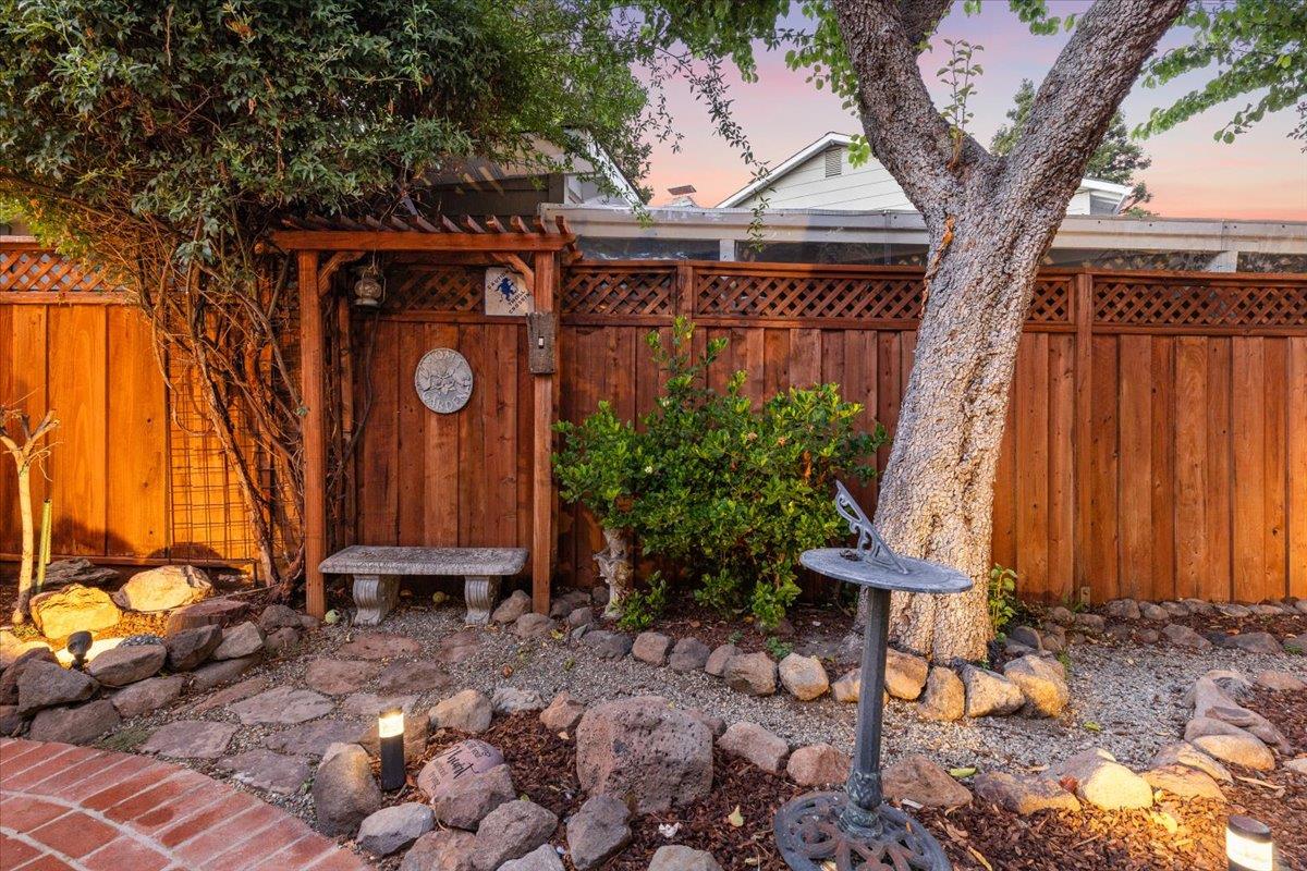 Detail Gallery Image 34 of 48 For 434 Devon Ct, San Ramon,  CA 94583 - 4 Beds | 2/1 Baths