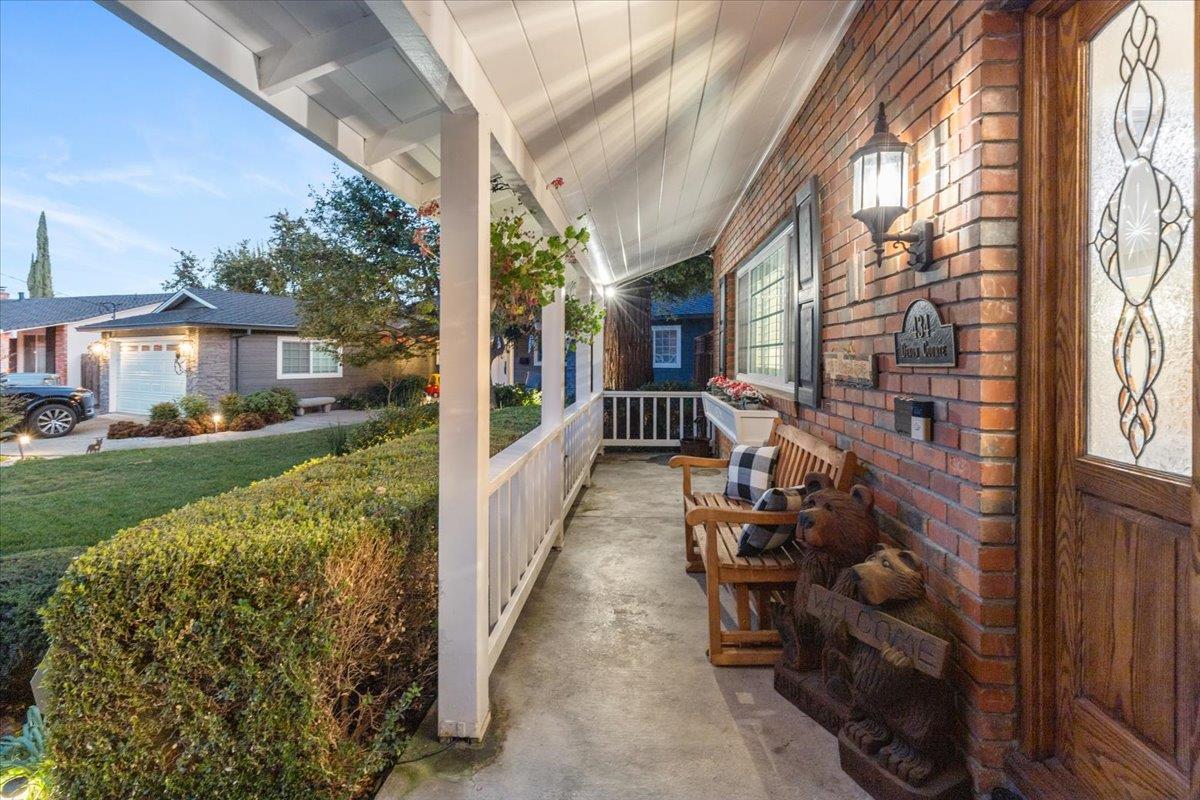 Detail Gallery Image 5 of 48 For 434 Devon Ct, San Ramon,  CA 94583 - 4 Beds | 2/1 Baths