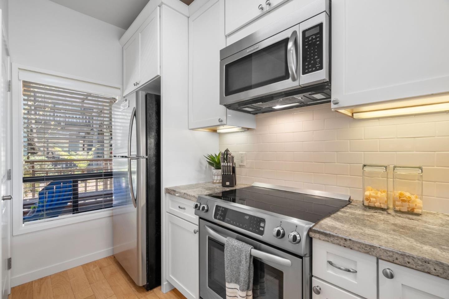 Detail Gallery Image 5 of 53 For 3 Pelican Pt, Watsonville,  CA 95076 - 3 Beds | 2 Baths