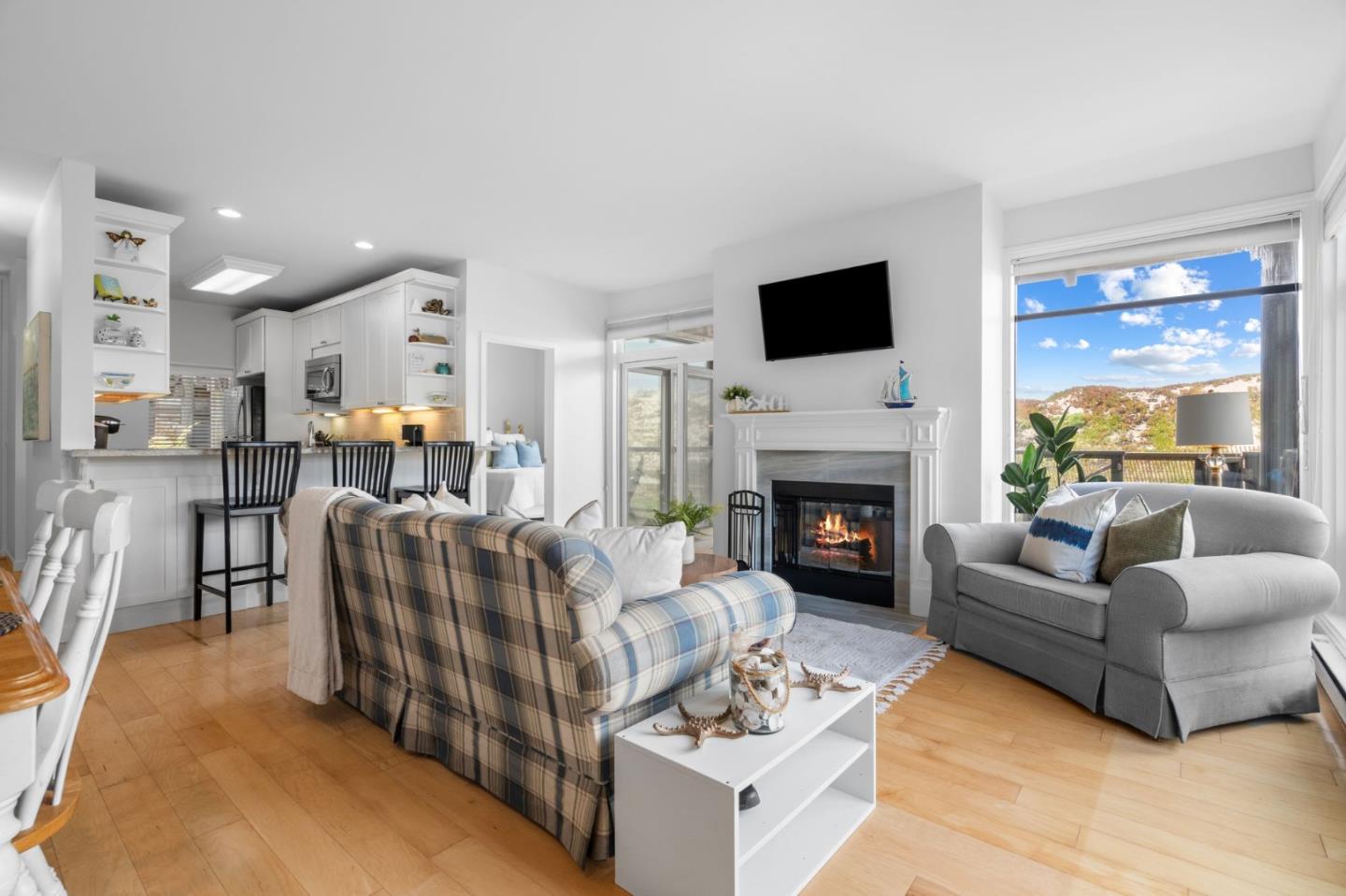 Detail Gallery Image 8 of 53 For 3 Pelican Pt, Watsonville,  CA 95076 - 3 Beds | 2 Baths