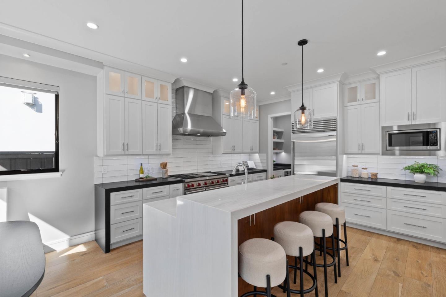 Detail Gallery Image 11 of 33 For 1144 Mckinley St, Redwood City,  CA 94061 - 4 Beds | 3/1 Baths