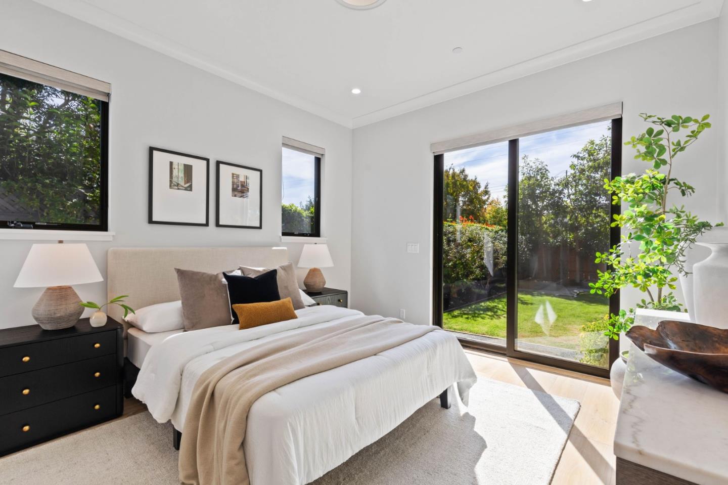 Detail Gallery Image 15 of 33 For 1144 Mckinley St, Redwood City,  CA 94061 - 4 Beds | 3/1 Baths