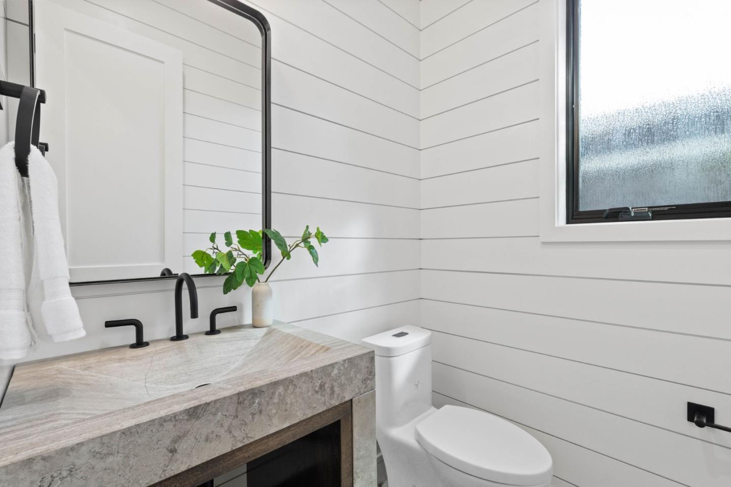 Detail Gallery Image 17 of 33 For 1144 Mckinley St, Redwood City,  CA 94061 - 4 Beds | 3/1 Baths