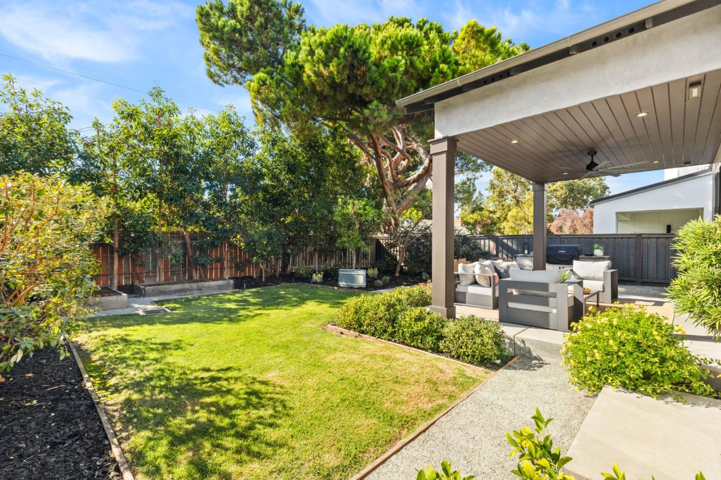 Detail Gallery Image 31 of 33 For 1144 Mckinley St, Redwood City,  CA 94061 - 4 Beds | 3/1 Baths