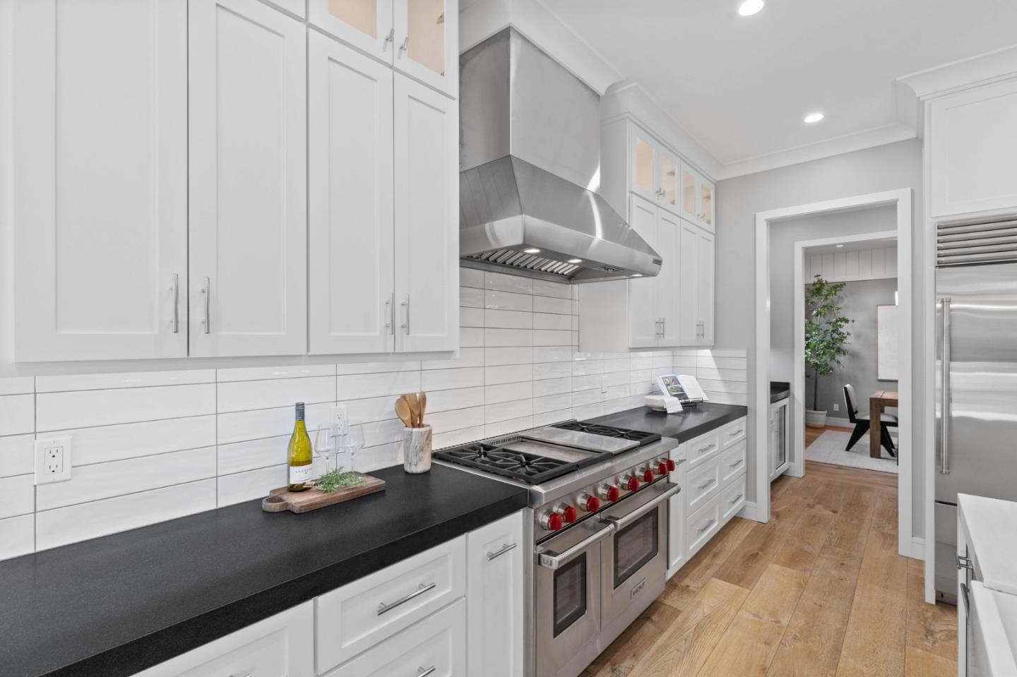 Detail Gallery Image 9 of 33 For 1144 Mckinley St, Redwood City,  CA 94061 - 4 Beds | 3/1 Baths