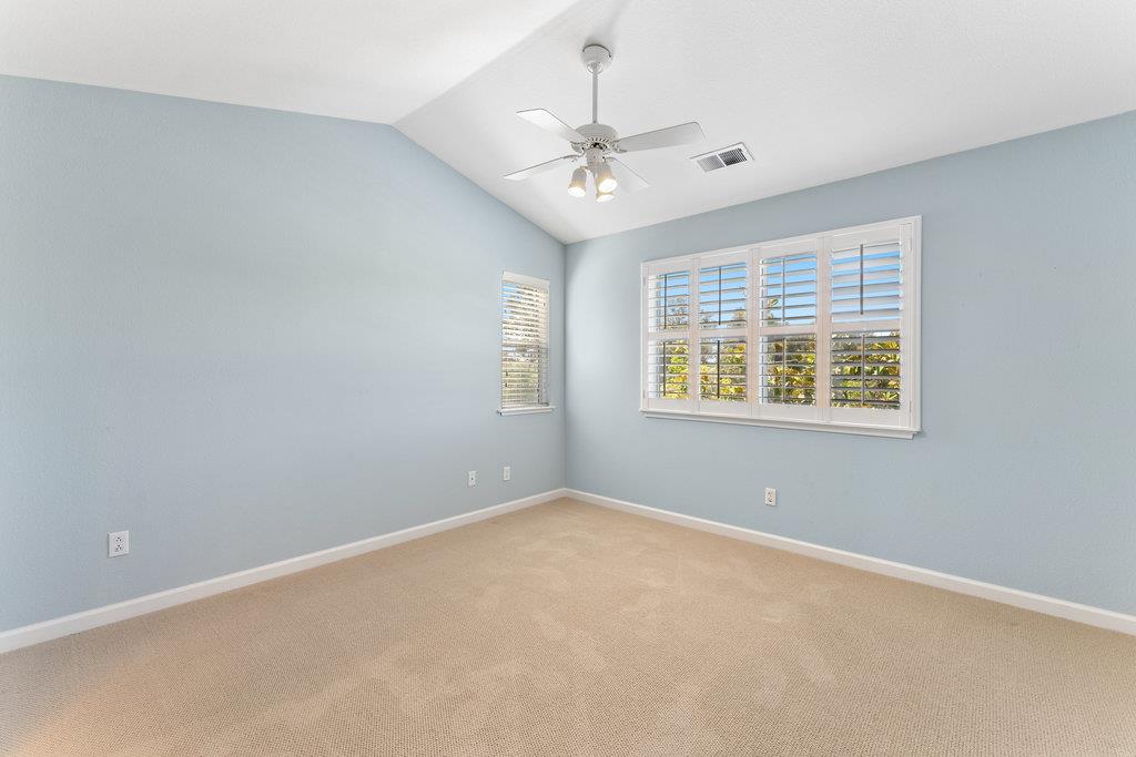 Detail Gallery Image 4 of 36 For 1720 Ocean St, Santa Cruz,  CA 95060 - 3 Beds | 2/1 Baths