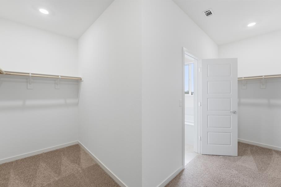 Detail Gallery Image 16 of 26 For 130 Dogwood Ct, Hollister,  CA 95023 - 4 Beds | 3 Baths