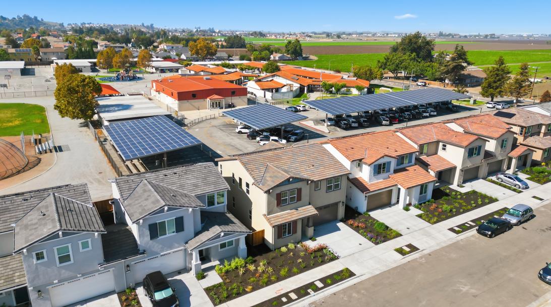 Detail Gallery Image 25 of 26 For 130 Dogwood Ct, Hollister,  CA 95023 - 4 Beds | 3 Baths