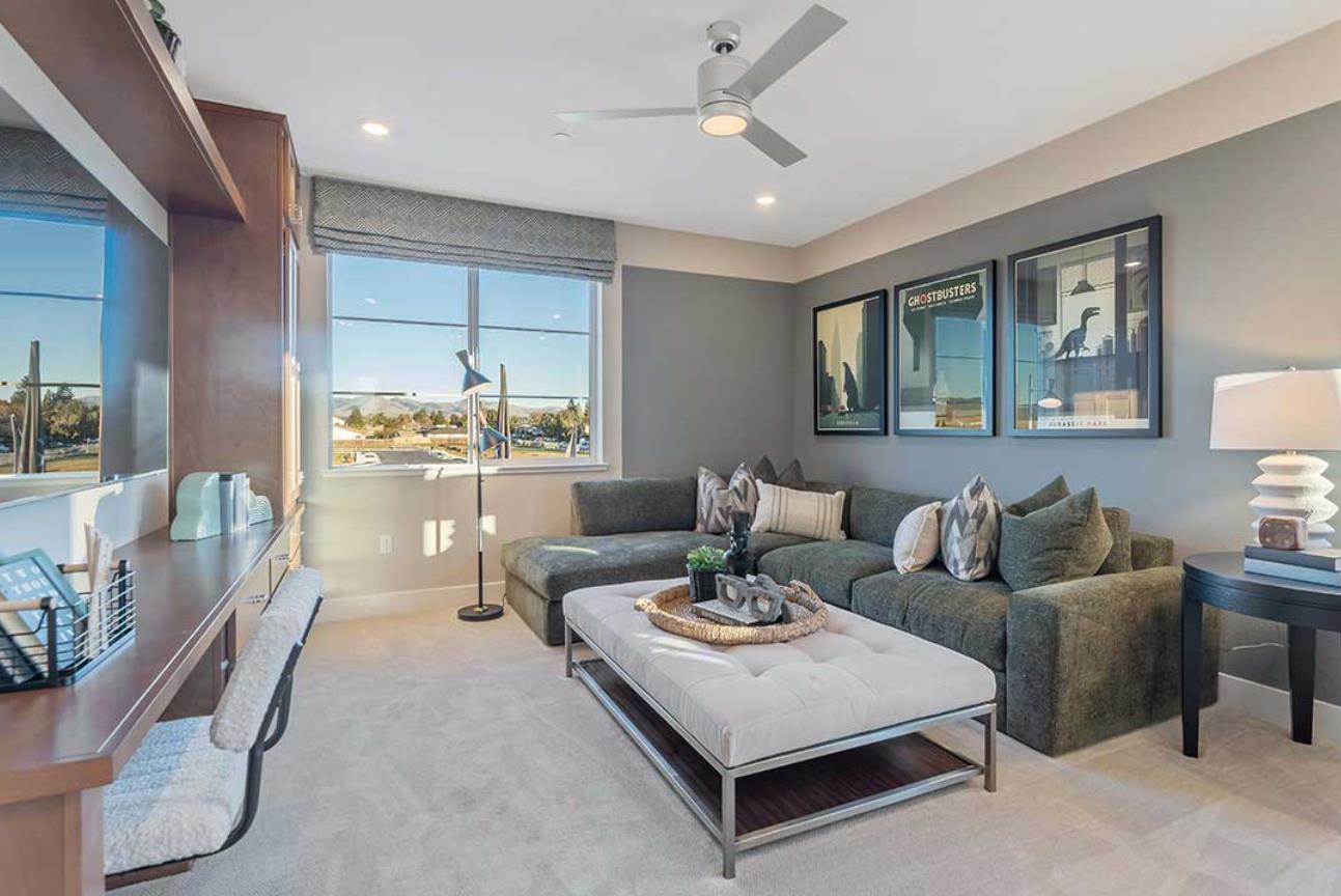 Detail Gallery Image 9 of 15 For 130 Dogwood Ct, Hollister,  CA 95023 - 4 Beds | 3 Baths