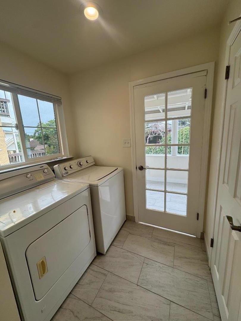 Detail Gallery Image 28 of 34 For 429 Larkin St a,  Monterey,  CA 93940 - 3 Beds | 1/1 Baths