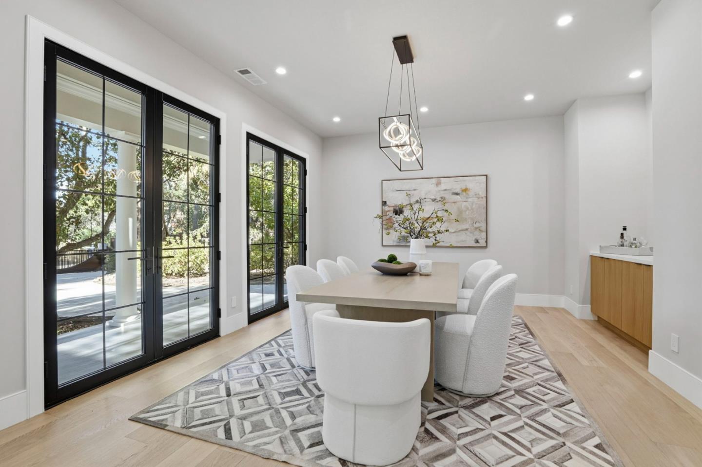 Detail Gallery Image 20 of 57 For 261 Camino Al Lago, Atherton,  CA 94027 - 6 Beds | 6/1 Baths