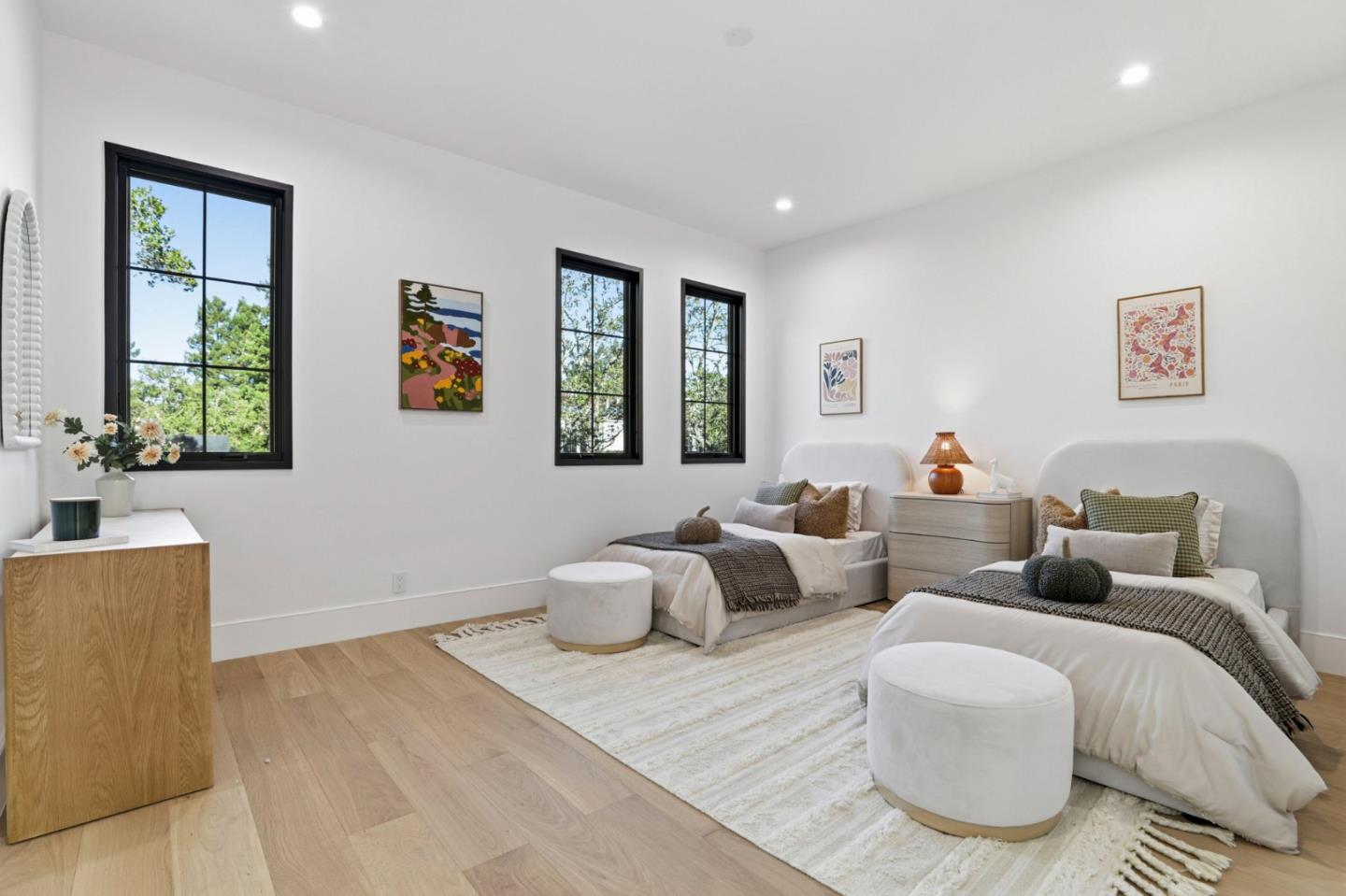 Detail Gallery Image 29 of 57 For 261 Camino Al Lago, Atherton,  CA 94027 - 6 Beds | 6/1 Baths