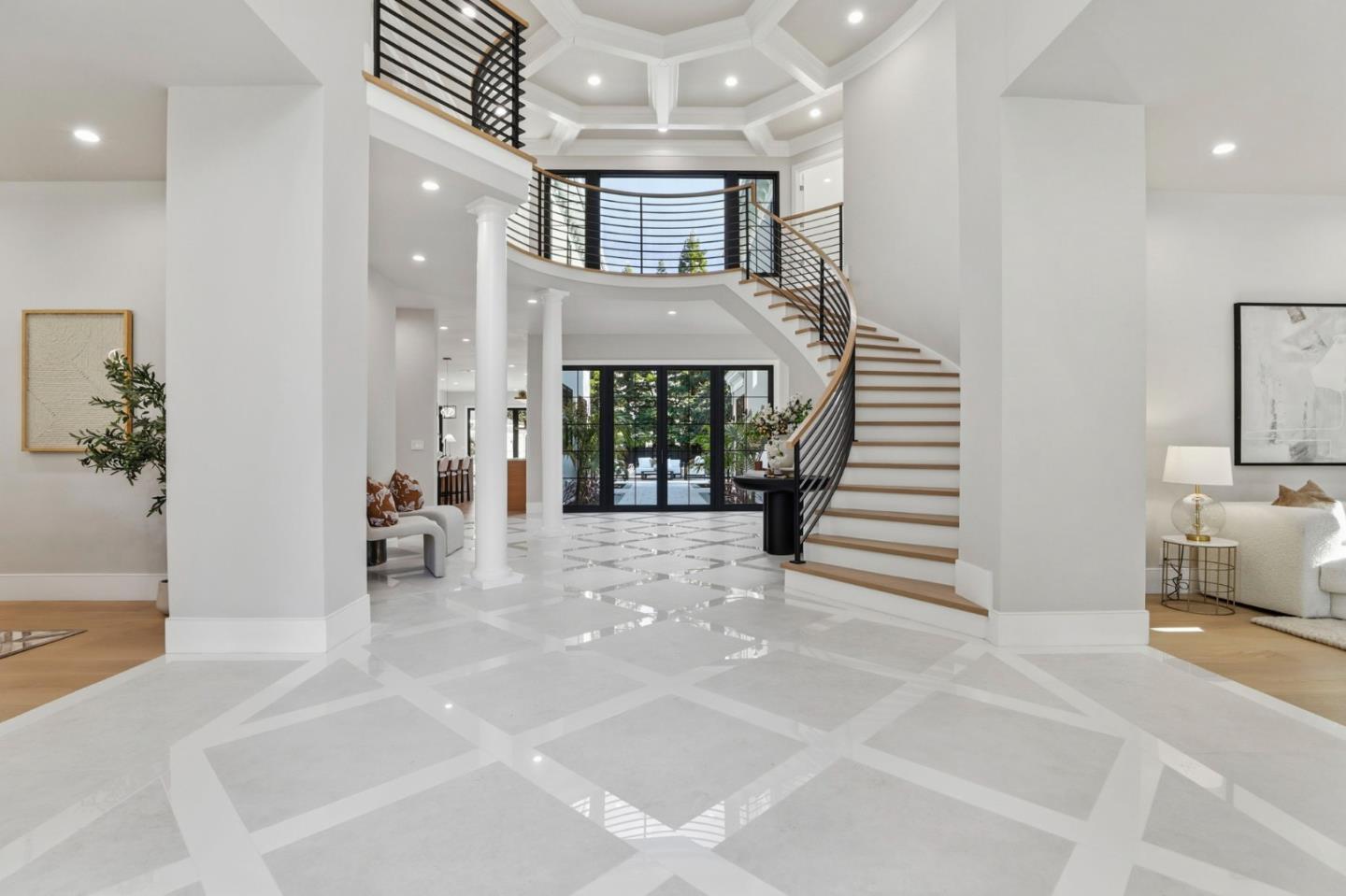 Detail Gallery Image 4 of 57 For 261 Camino Al Lago, Atherton,  CA 94027 - 6 Beds | 6/1 Baths