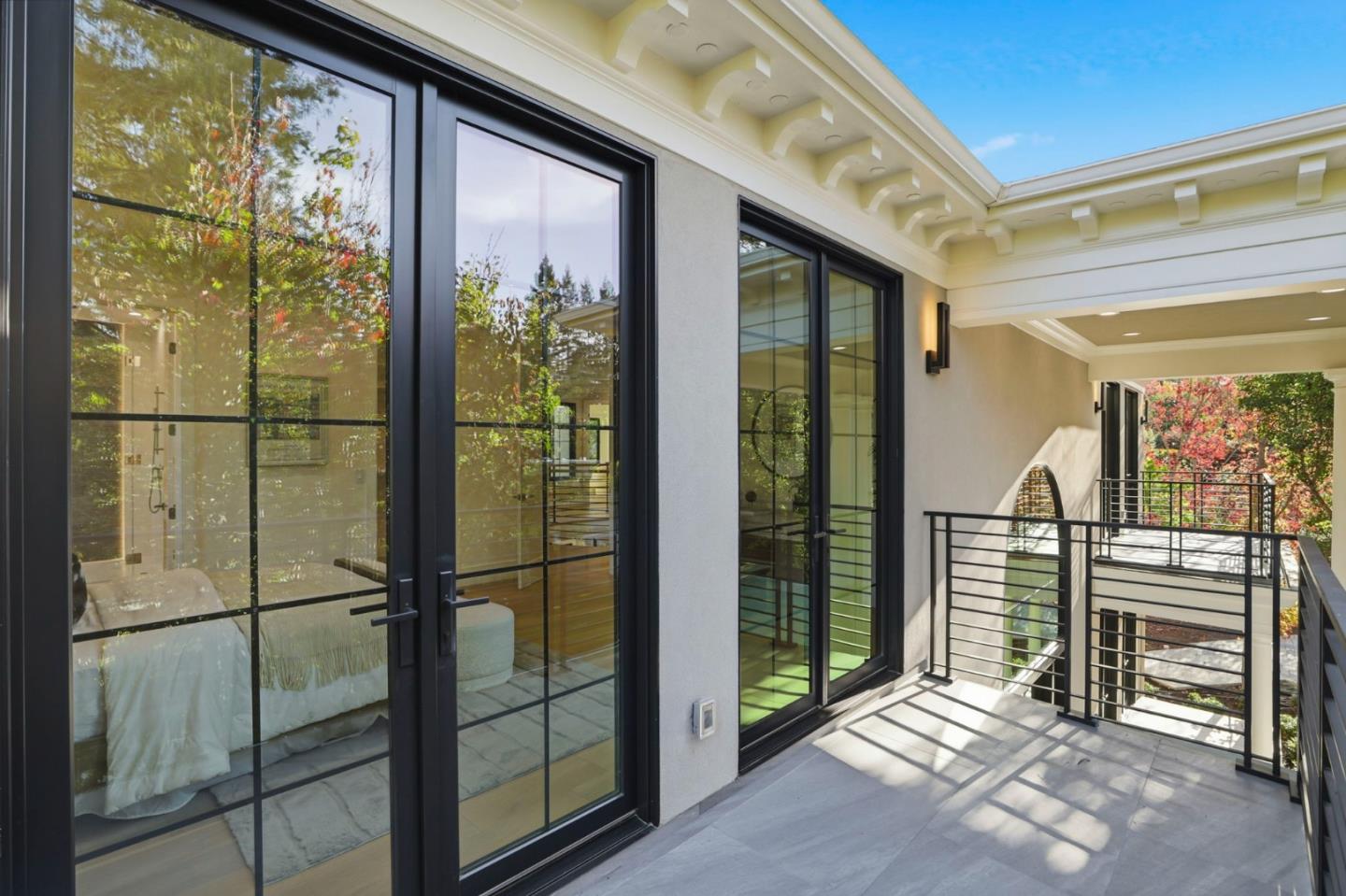 Detail Gallery Image 44 of 57 For 261 Camino Al Lago, Atherton,  CA 94027 - 6 Beds | 6/1 Baths