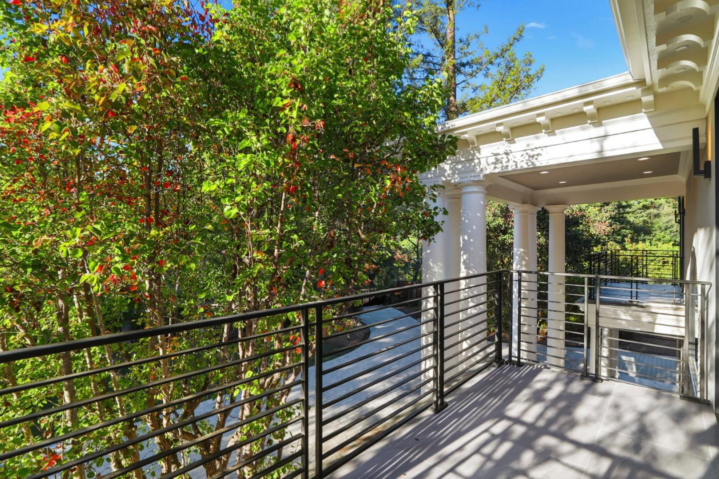 Detail Gallery Image 45 of 57 For 261 Camino Al Lago, Atherton,  CA 94027 - 6 Beds | 6/1 Baths