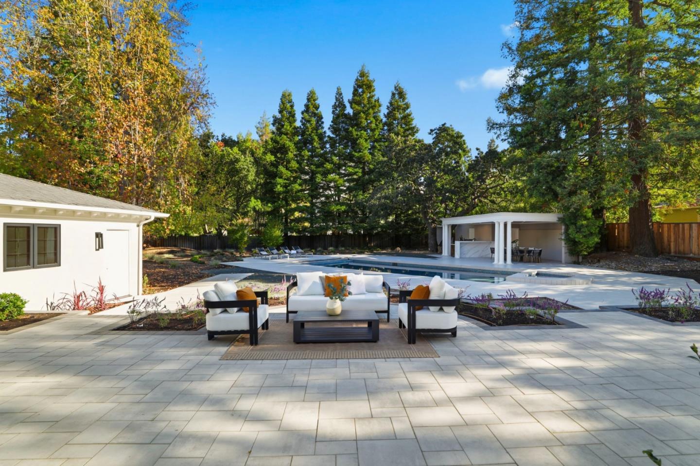 Detail Gallery Image 51 of 57 For 261 Camino Al Lago, Atherton,  CA 94027 - 6 Beds | 6/1 Baths