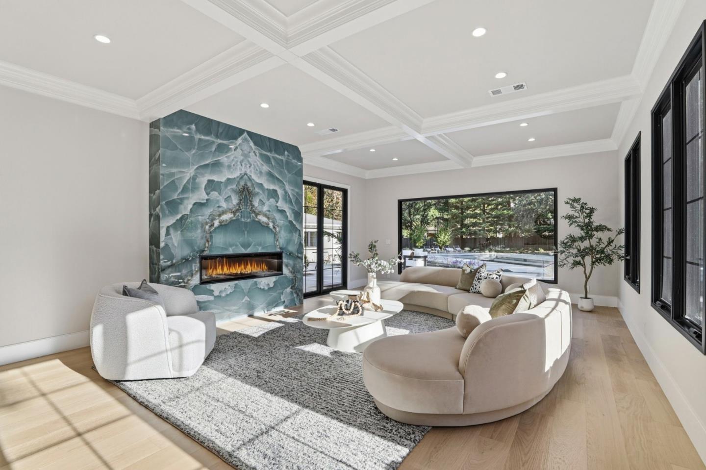 Detail Gallery Image 9 of 57 For 261 Camino Al Lago, Atherton,  CA 94027 - 6 Beds | 6/1 Baths