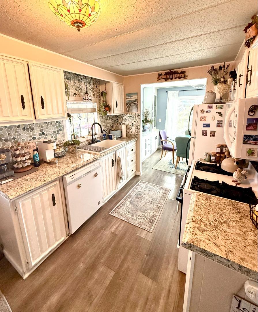 Detail Gallery Image 6 of 22 For 36 Oceanview #36,  Half Moon Bay,  CA 94019 - 2 Beds | 1 Baths