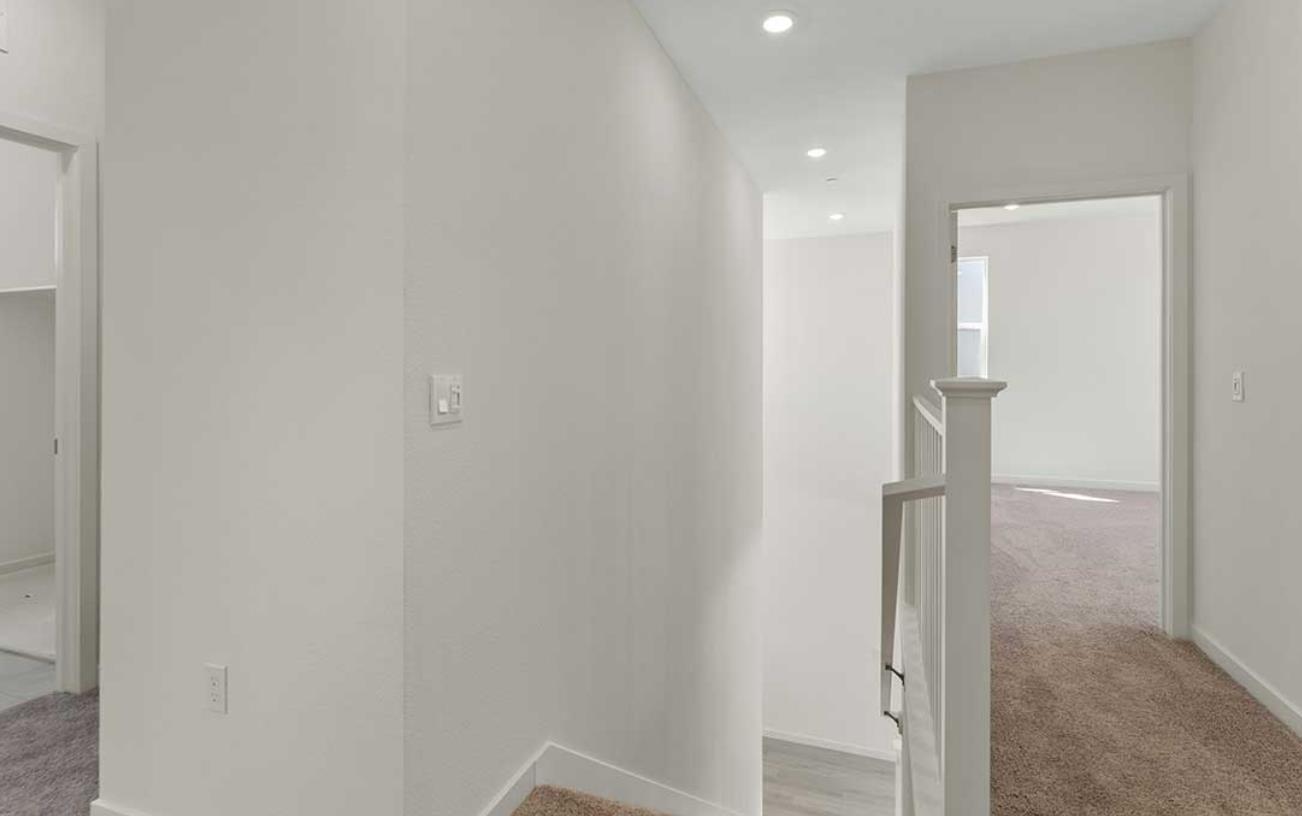 Detail Gallery Image 10 of 14 For 104 Dogwood St, Hollister,  CA 95023 - 3 Beds | 2/1 Baths