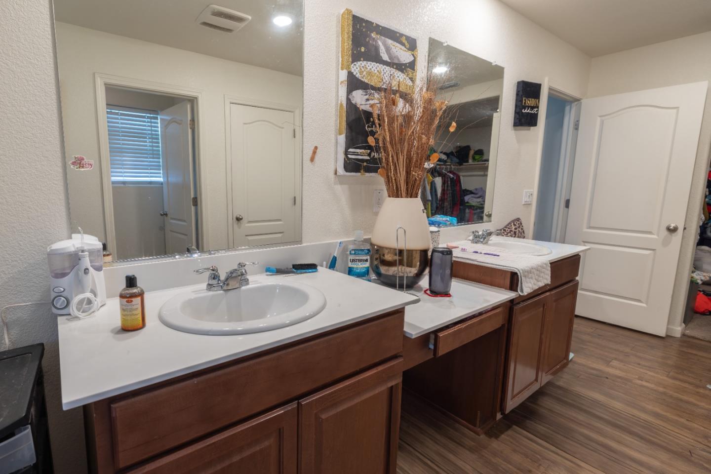 Detail Gallery Image 8 of 43 For 654 Flagstone Dr, Stockton,  CA 95206 - 5 Beds | 3 Baths