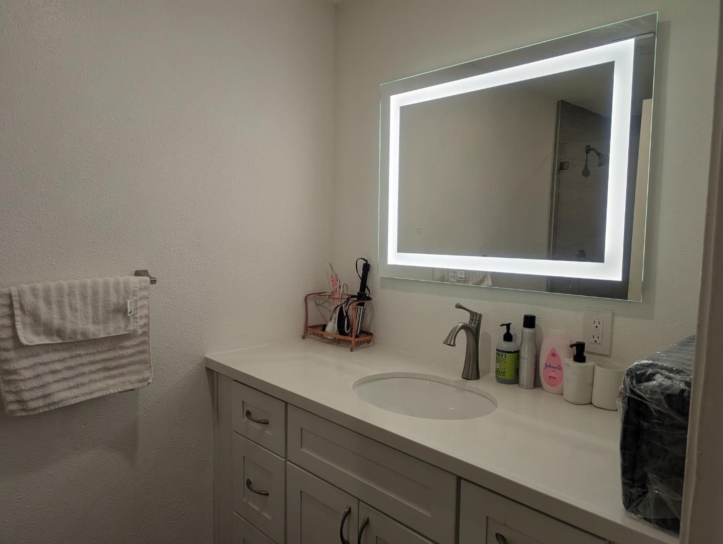 Detail Gallery Image 15 of 20 For 481 Rutland Ave, San Jose,  CA 95128 - 2 Beds | 2 Baths