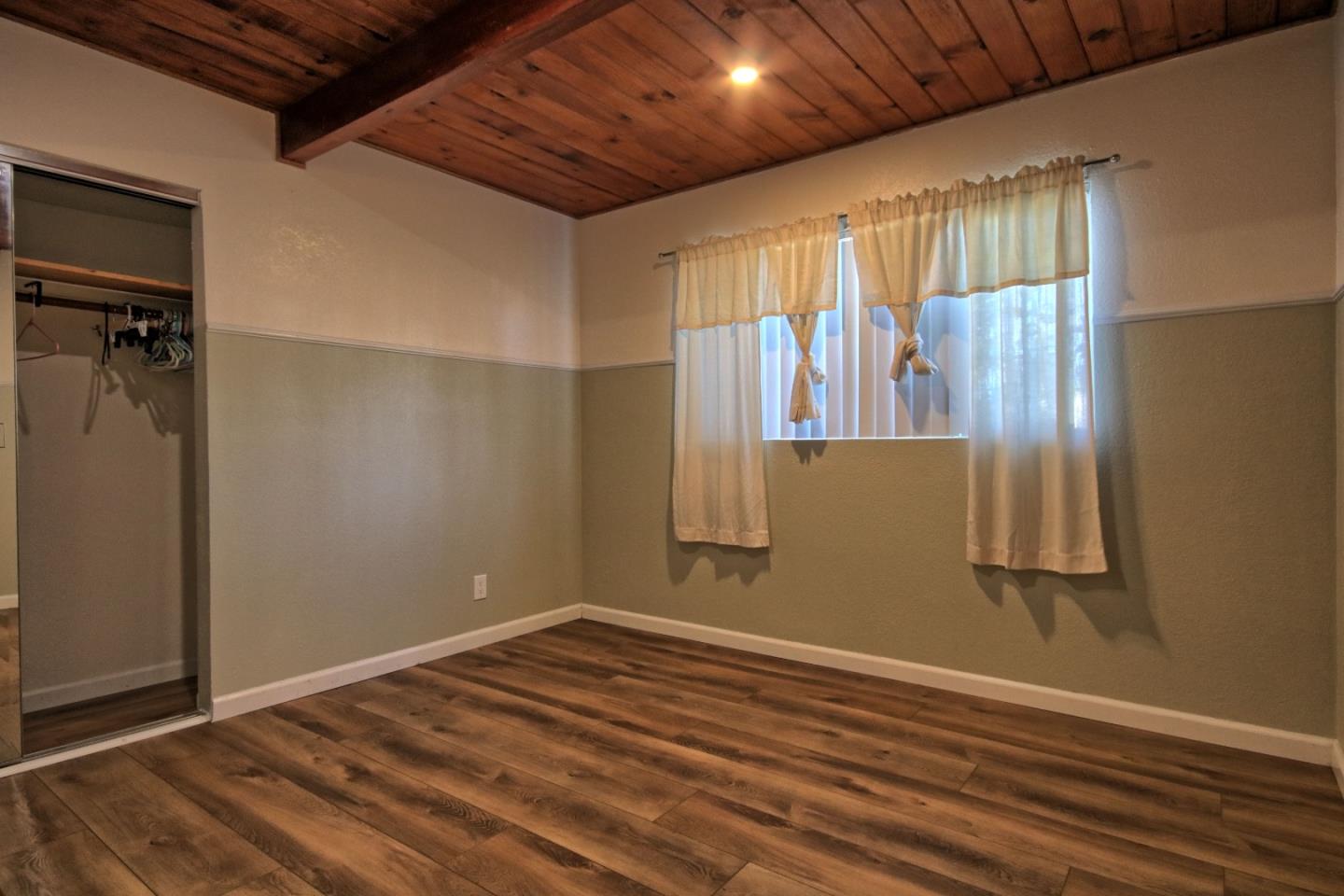 Detail Gallery Image 6 of 22 For 1260 Trazado Ave, Salinas,  CA 93906 - 4 Beds | 2 Baths
