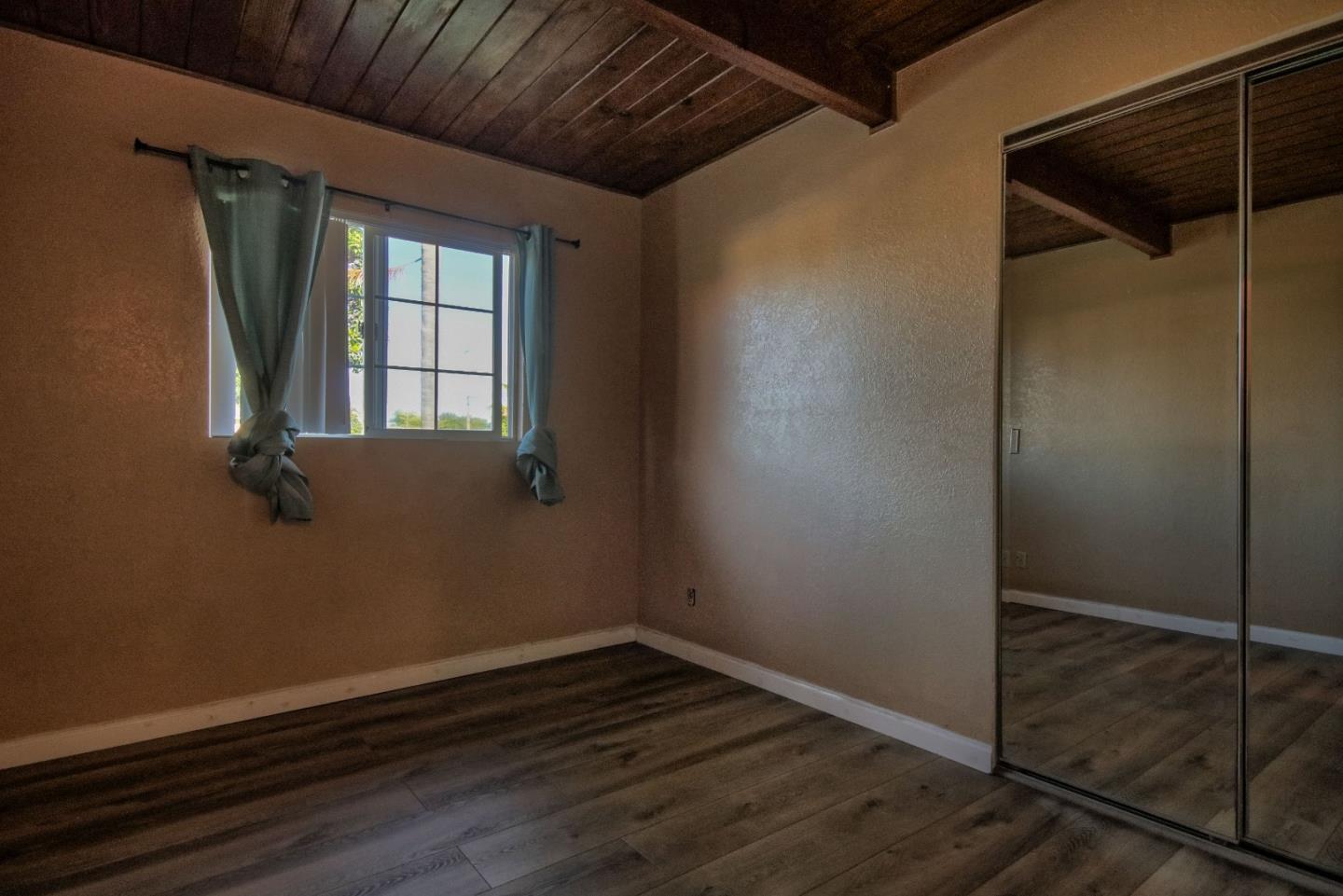 Detail Gallery Image 9 of 22 For 1260 Trazado Ave, Salinas,  CA 93906 - 4 Beds | 2 Baths