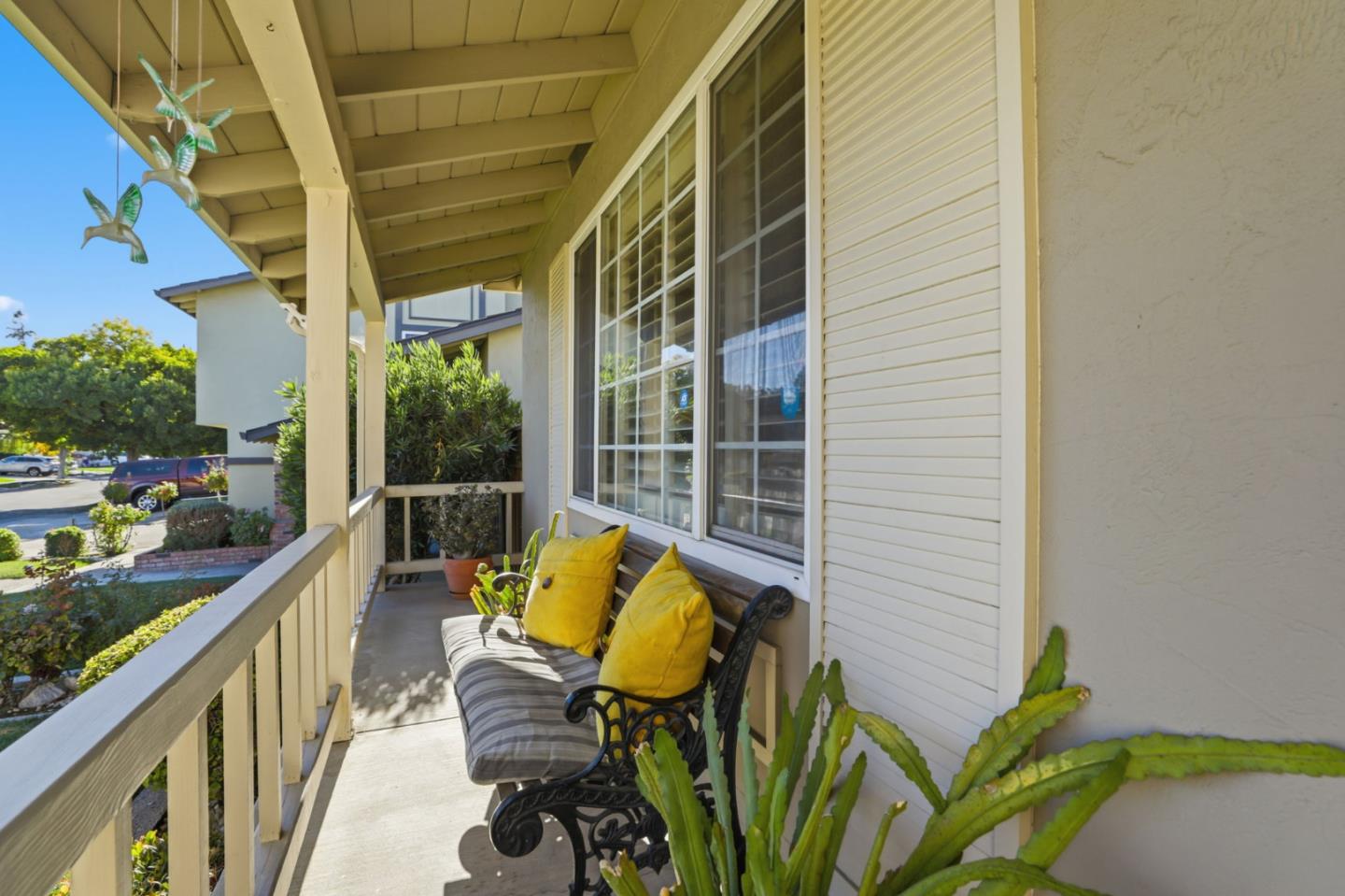Detail Gallery Image 3 of 35 For 481 Barron Park Ct, San Jose,  CA 95136 - 4 Beds | 2/1 Baths