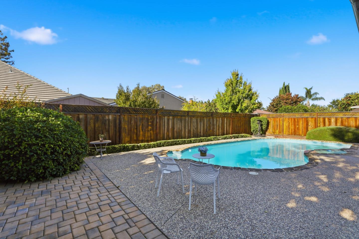 Detail Gallery Image 34 of 35 For 481 Barron Park Ct, San Jose,  CA 95136 - 4 Beds | 2/1 Baths