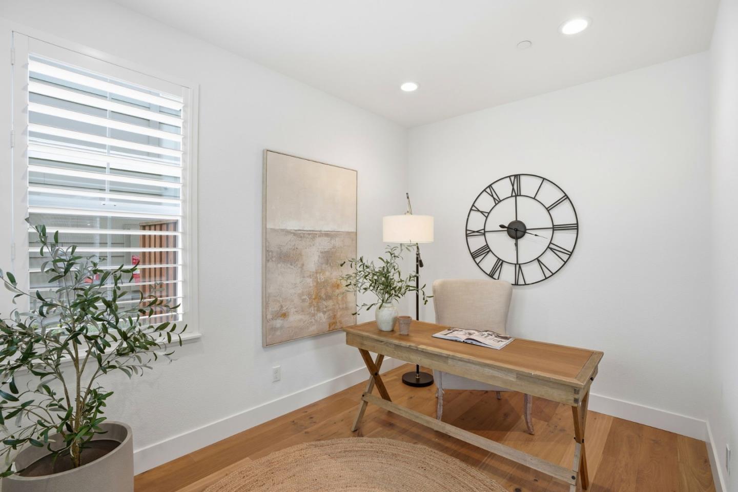 Detail Gallery Image 19 of 58 For 275 Skyview Dr, Marina,  CA 93933 - 3 Beds | 3 Baths