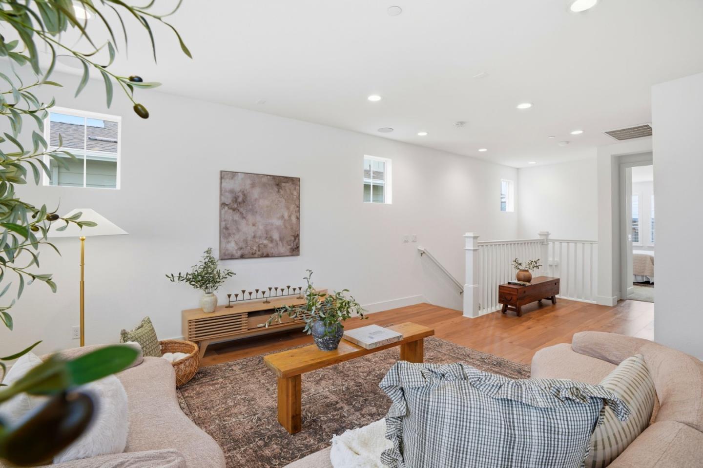 Detail Gallery Image 26 of 58 For 275 Skyview Dr, Marina,  CA 93933 - 3 Beds | 3 Baths