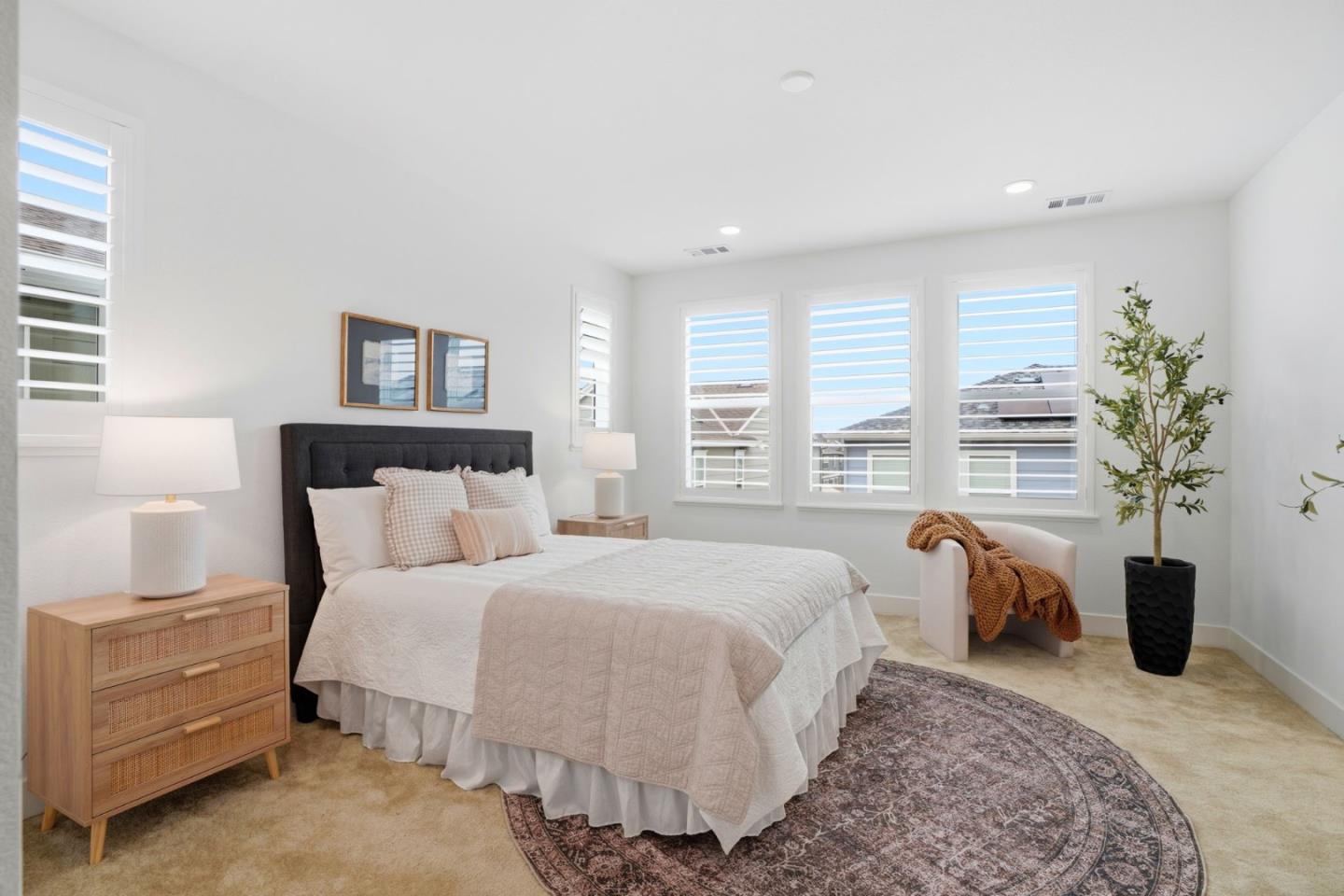 Detail Gallery Image 28 of 58 For 275 Skyview Dr, Marina,  CA 93933 - 3 Beds | 3 Baths