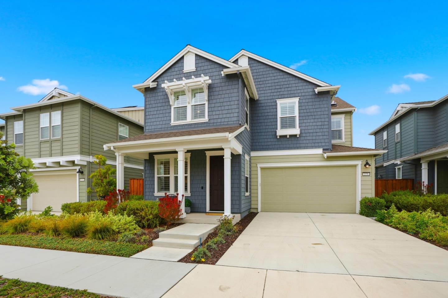 Detail Gallery Image 3 of 58 For 275 Skyview Dr, Marina,  CA 93933 - 3 Beds | 3 Baths